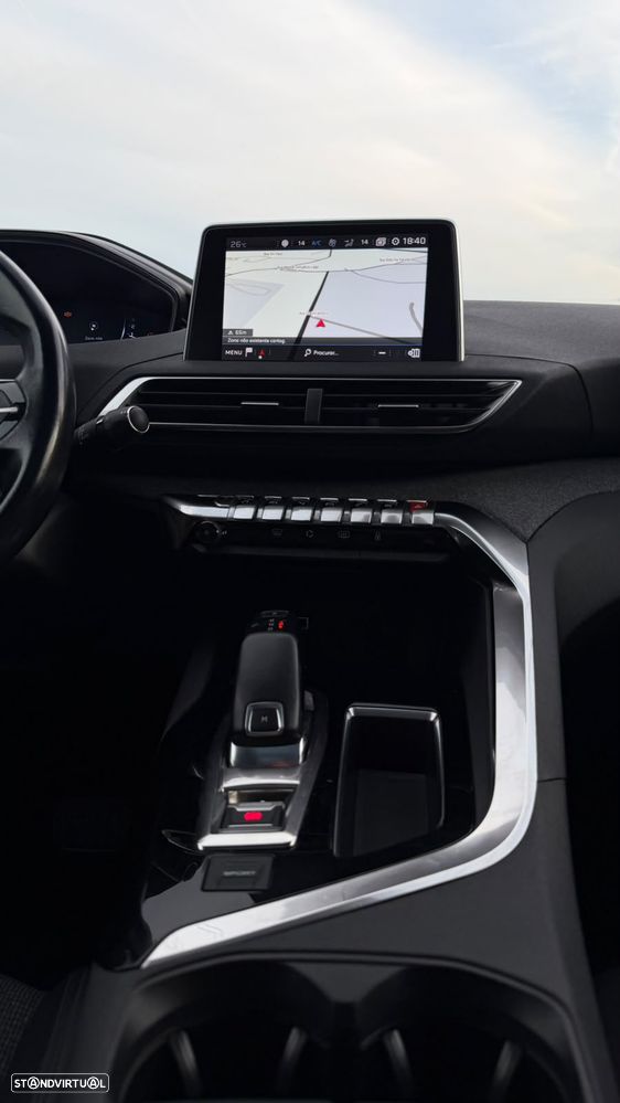 Peugeot 5008 1.5 BlueHDi Allure EAT8 - 12