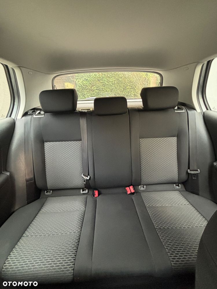 Volkswagen Golf 1.6 Highline - 10