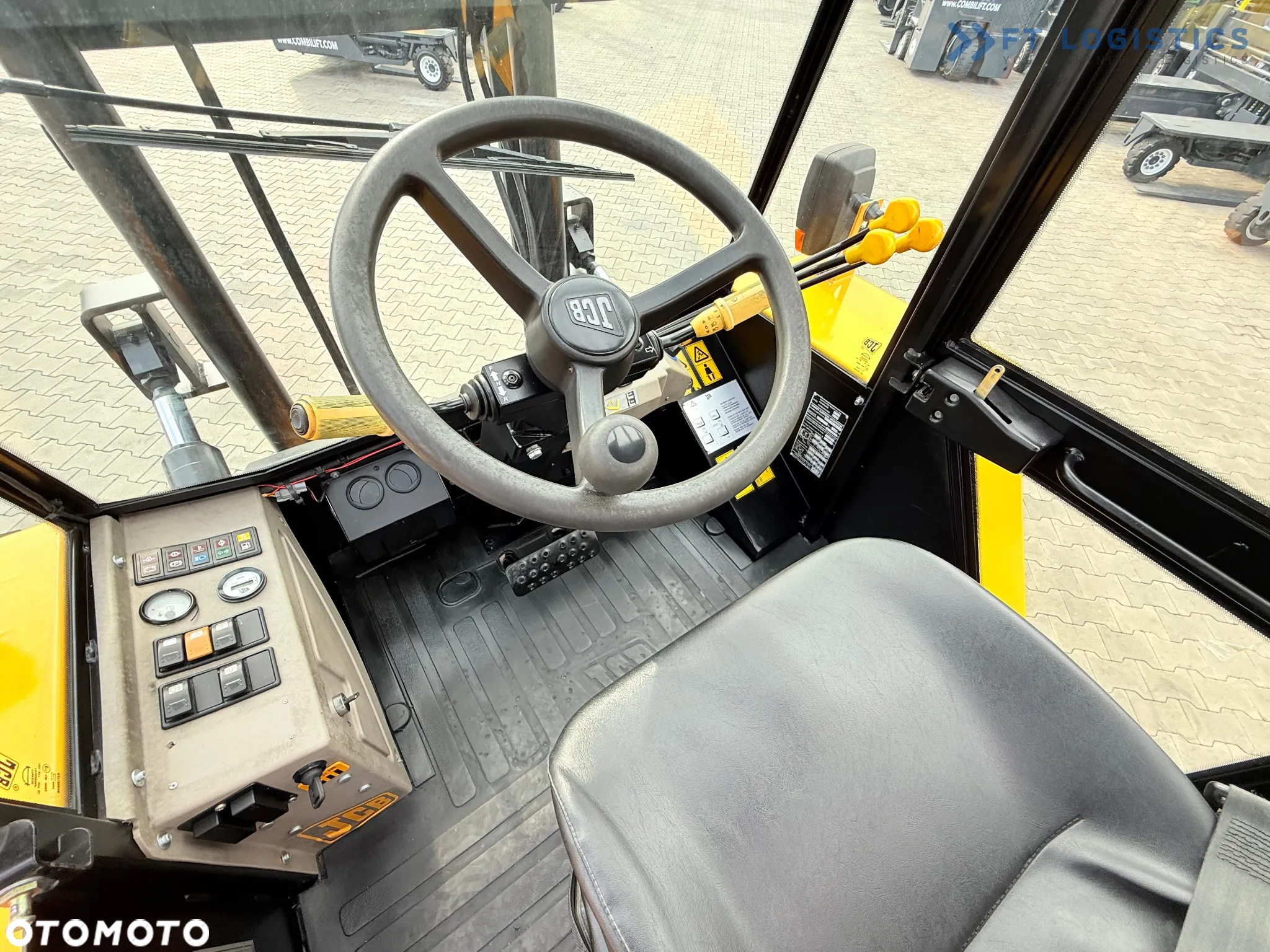 JCB 940 / DIESEL / TRIPLEX 4500MM / POZYCJONER / PRZESÓW WIDEŁ / 4T / NOWE OPONY / JAK NOWY - 35