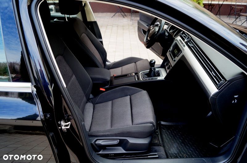 Volkswagen Passat 2.0 TDI BMT Comfortline - 21