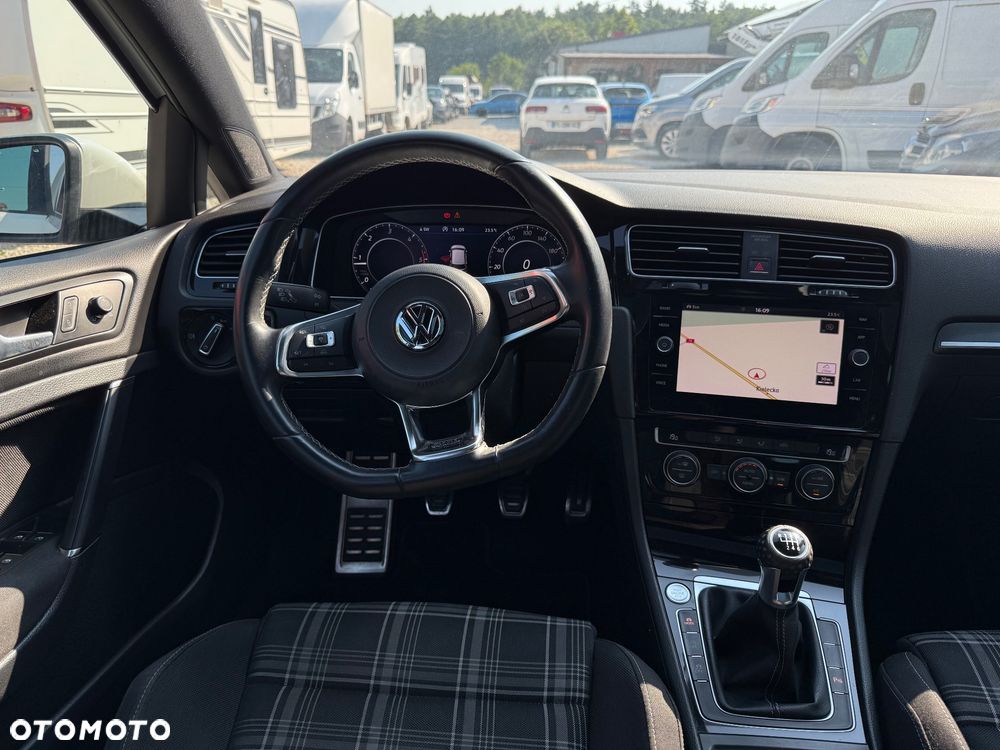 Volkswagen Golf GTD BlueMotion Technology - 8
