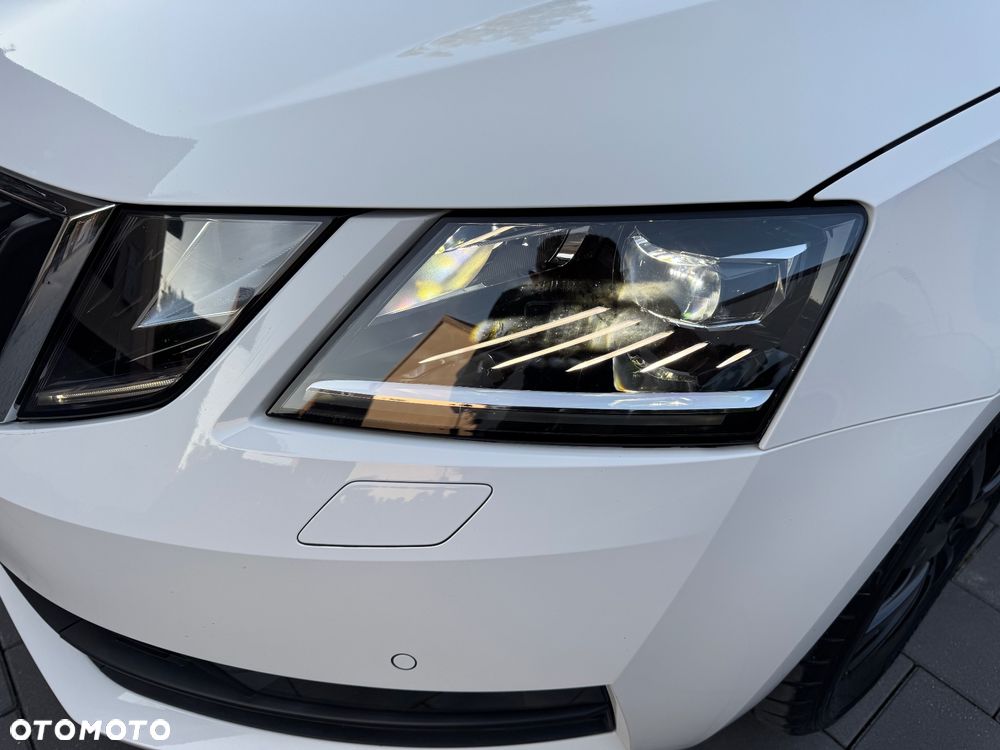 Skoda Octavia 2.0 TDI 4x4 Elegance DSG - 9