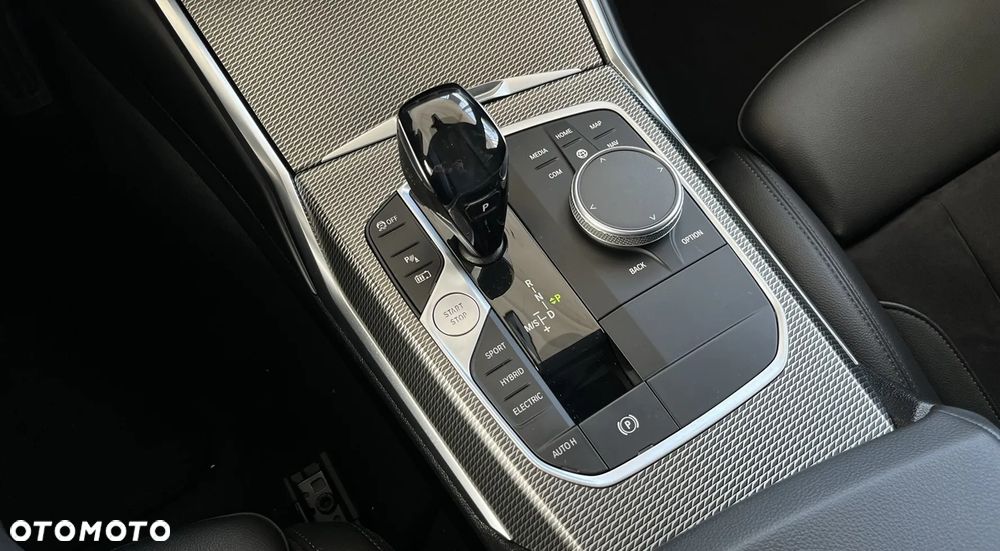 BMW Seria 3 - 18