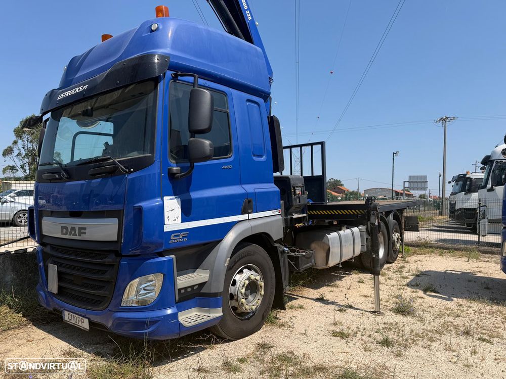 DAF CF 440 COM GRUA HIAB 228 COM COMANDO - 1