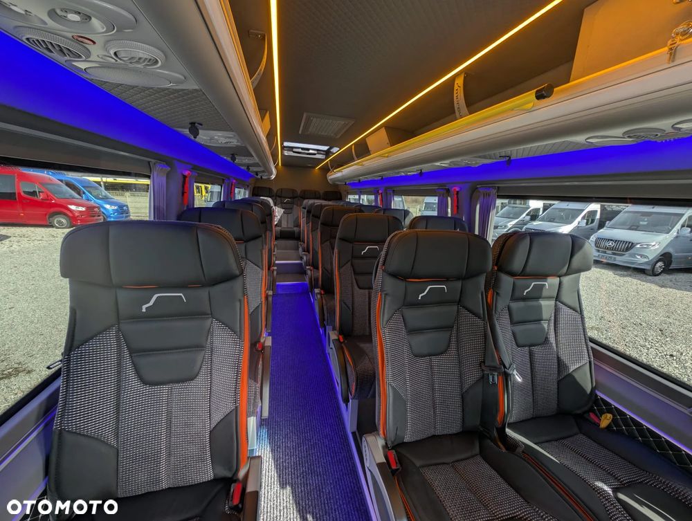 Mercedes-Benz Sprinter 519 - 33