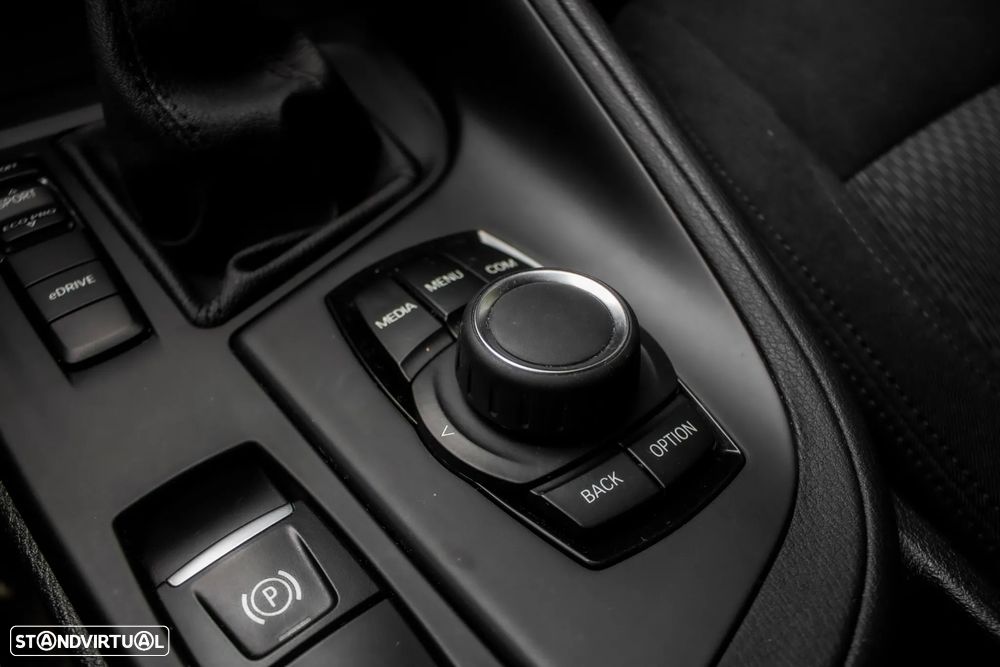 BMW X1 25 e xDrive - 20