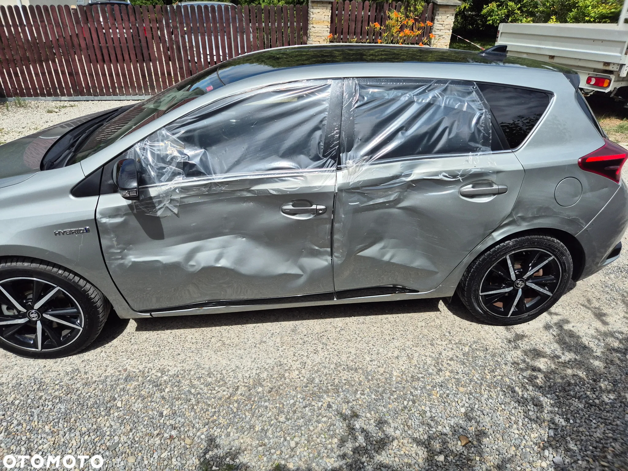 Toyota Auris 1.8 VVT-i Hybrid Automatik Design Edition - 36