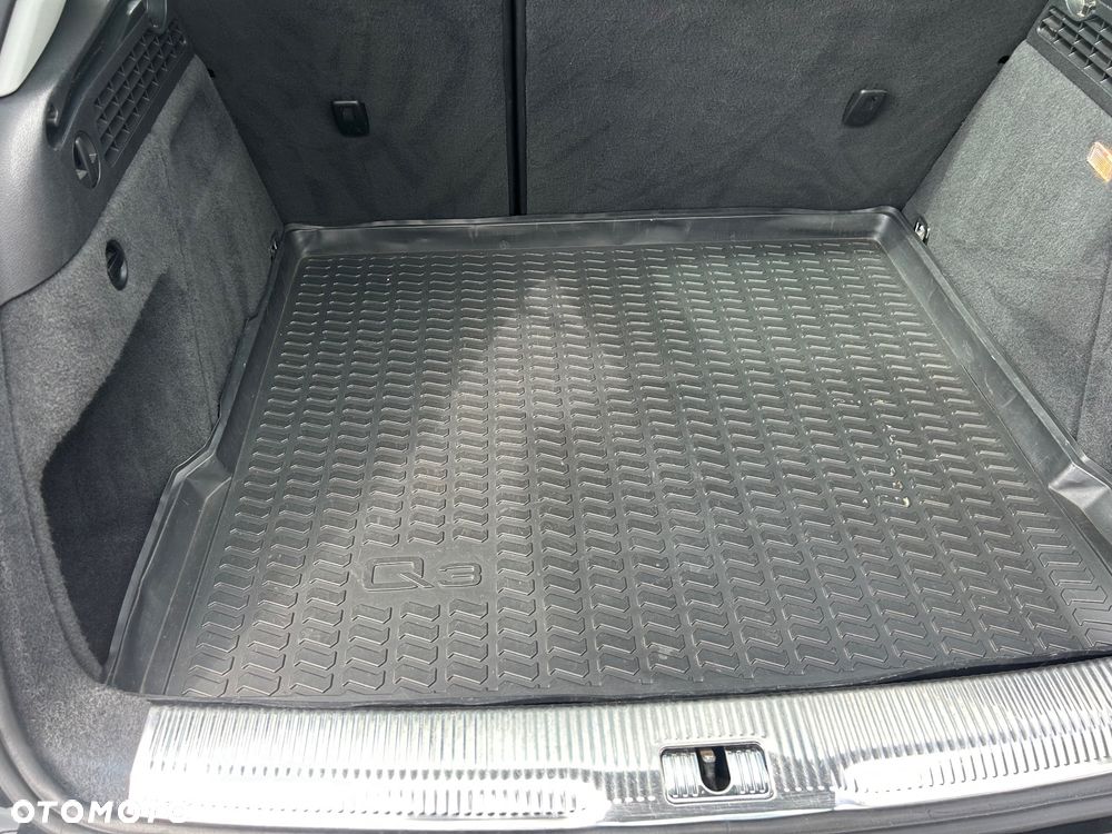 Audi Q3 1.4 TFSI Edycja Specjalna - 32