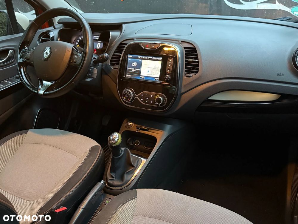 Renault Captur 0.9 Energy TCe Helly Hansen - 10