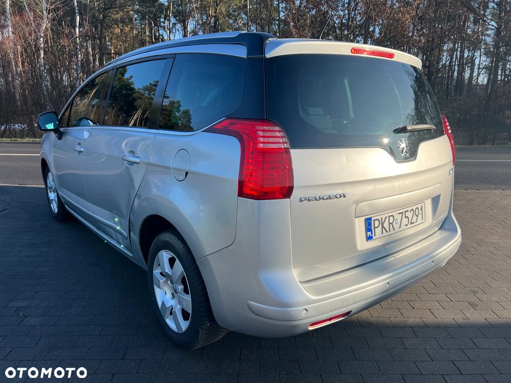 Peugeot 5008 - 10