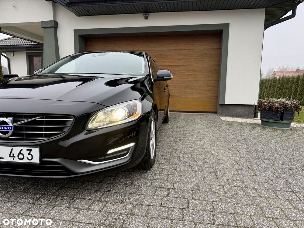 Volvo V60 D4 Momentum - 2