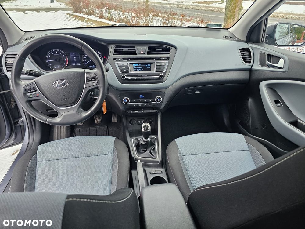 Hyundai i20 1.4 Comfort - 14