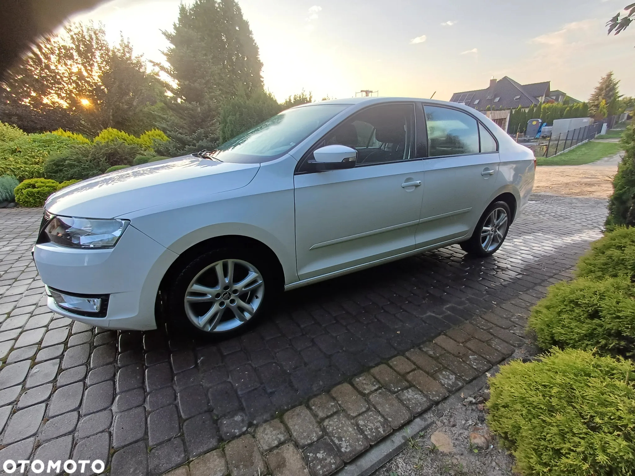 Skoda RAPID 1.2 TSI Active - 3