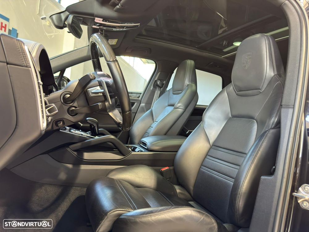 Porsche Cayenne E-Hybrid Platinum Edition - 14