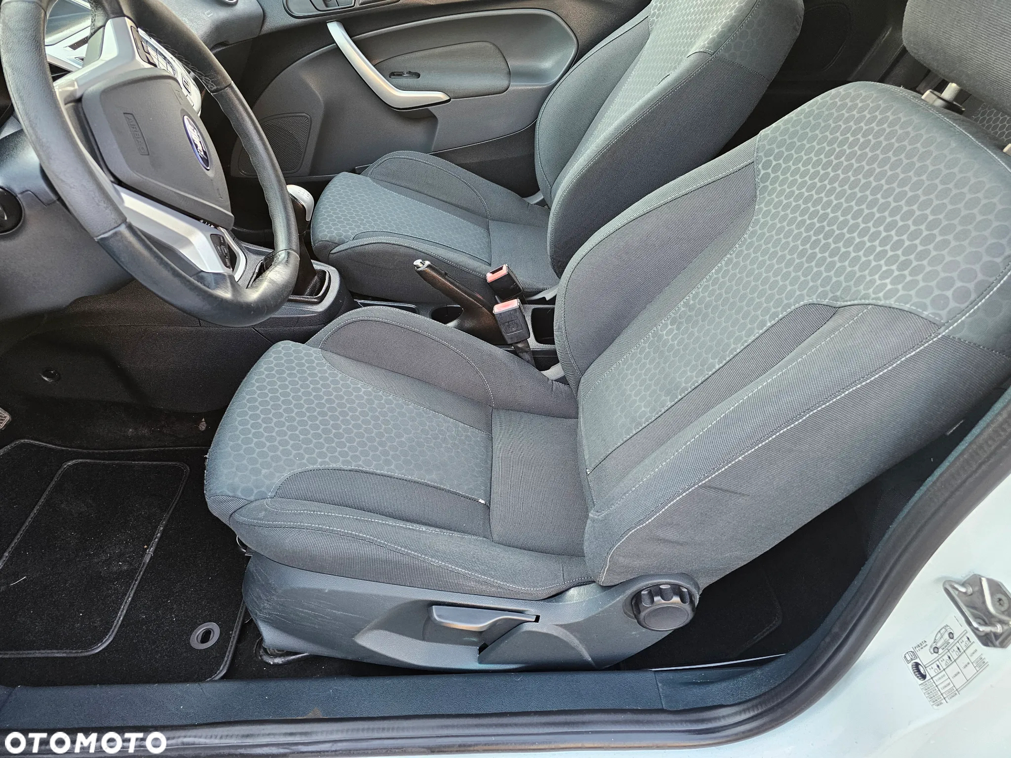 Ford Fiesta 1.6 Ti-VCT Sport - 9
