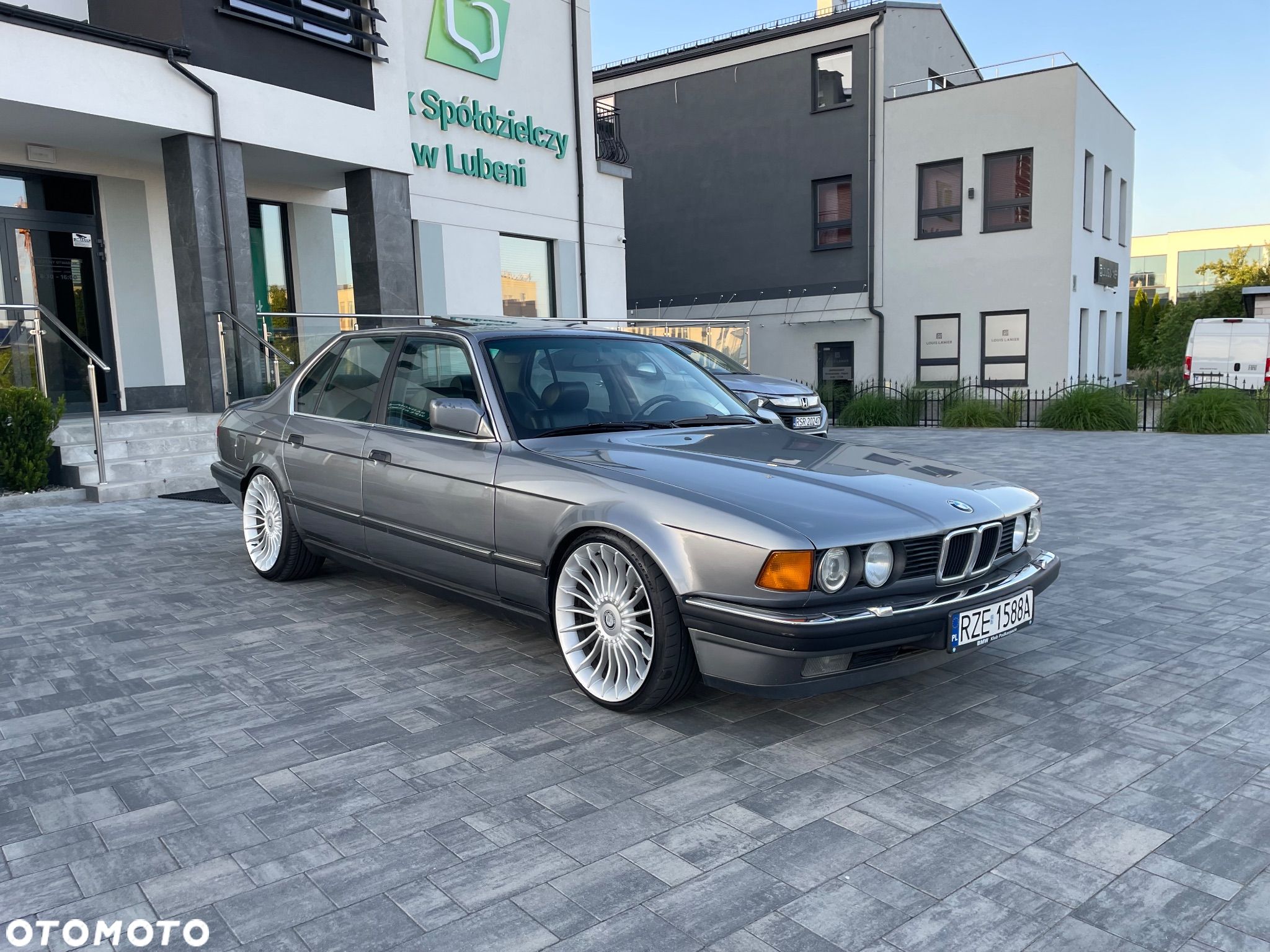 BMW Seria 7 - 1