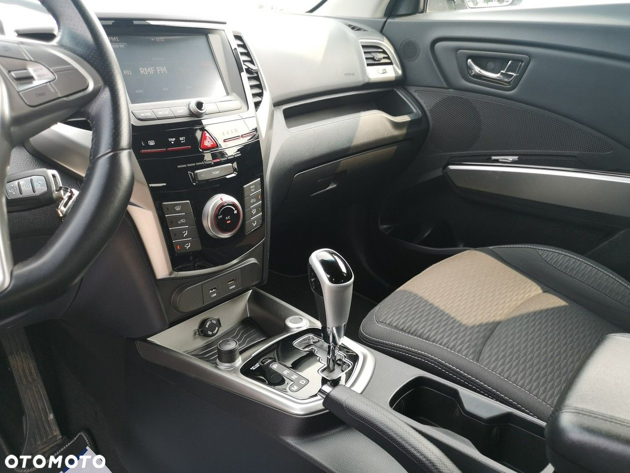 SsangYong/KGM Tivoli 1.6 Quartz - 25