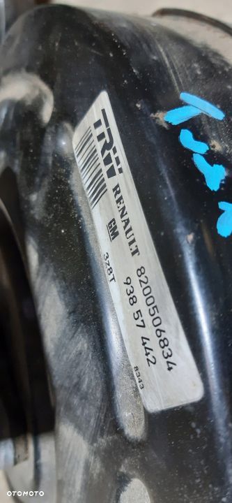 Renault Trafic II 2.0 Serwo Hamulcowe - 2