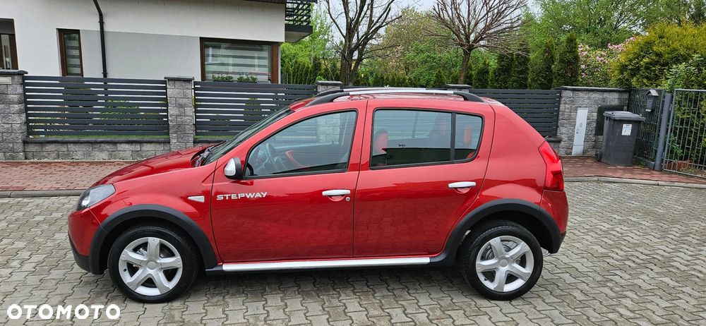 Dacia Sandero 1.6 16V Hi-Flex - 6