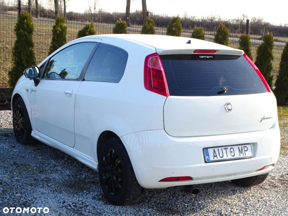 Fiat Grande Punto - 4