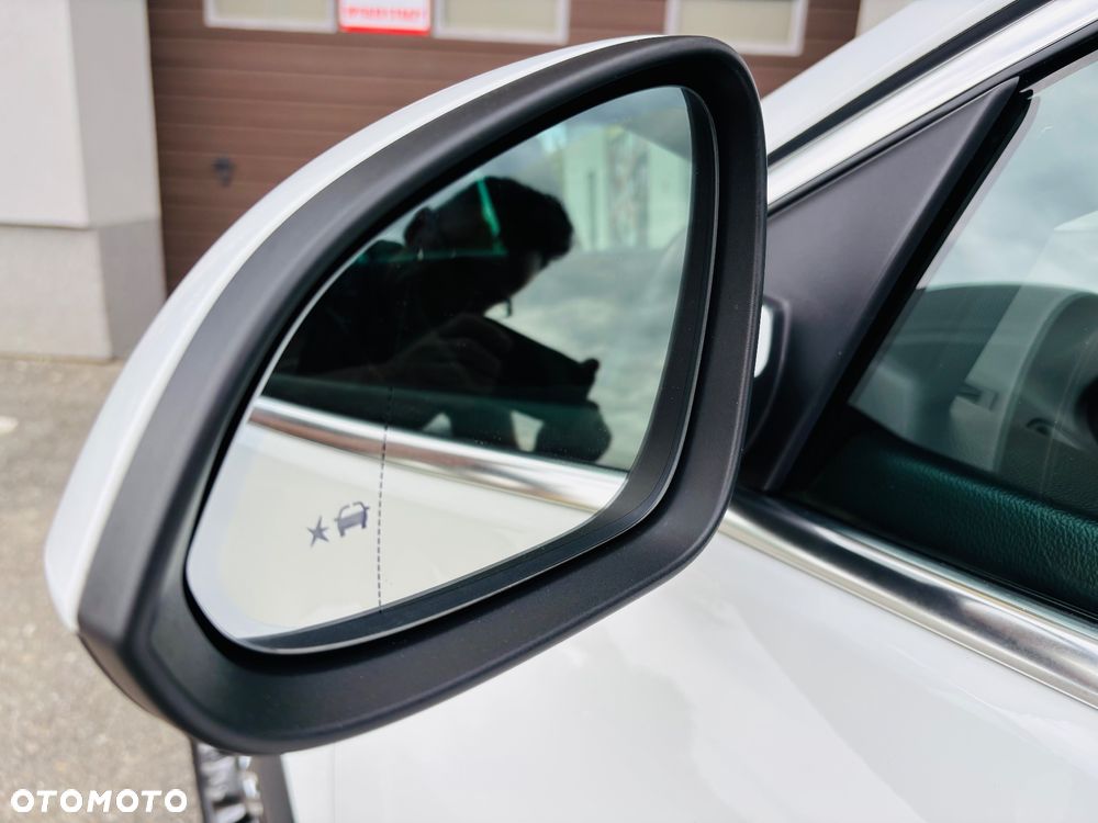 Opel Insignia - 32