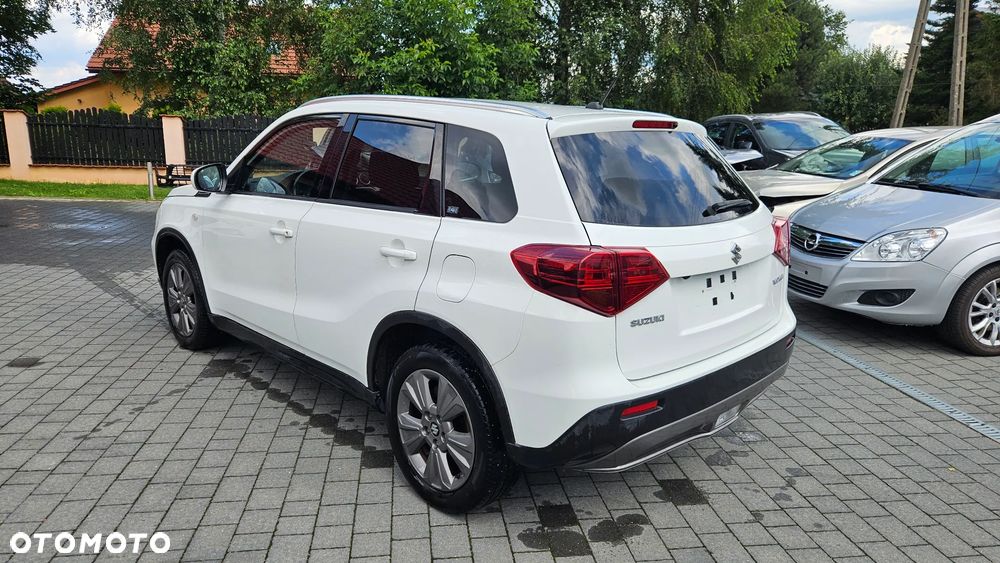 Suzuki Vitara 1.0 Boosterjet Allgrip Comfort - 4