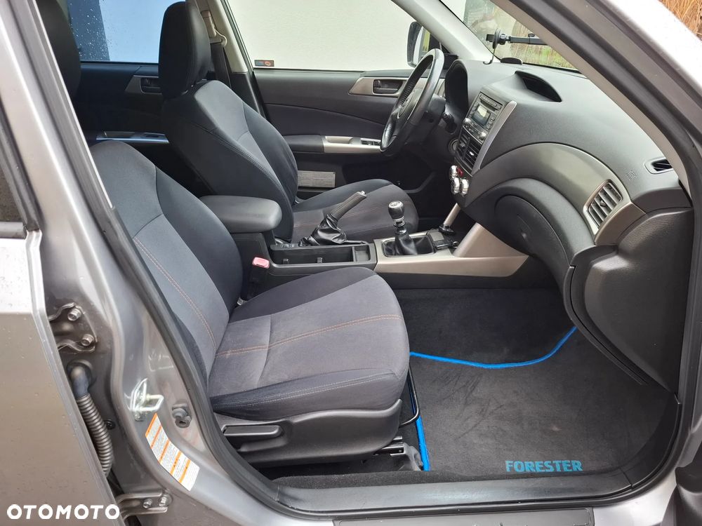 Subaru Forester 2.0D VR 000 Euro5 - 6
