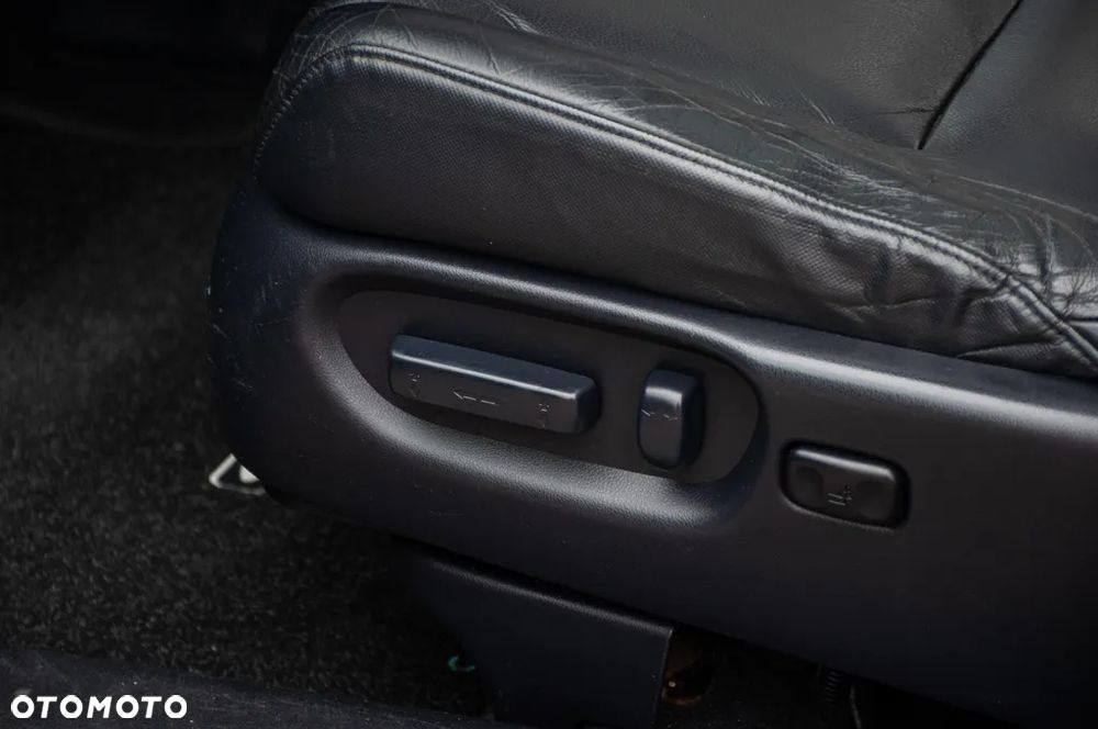 Honda CR-V 2.0i Executive - 35