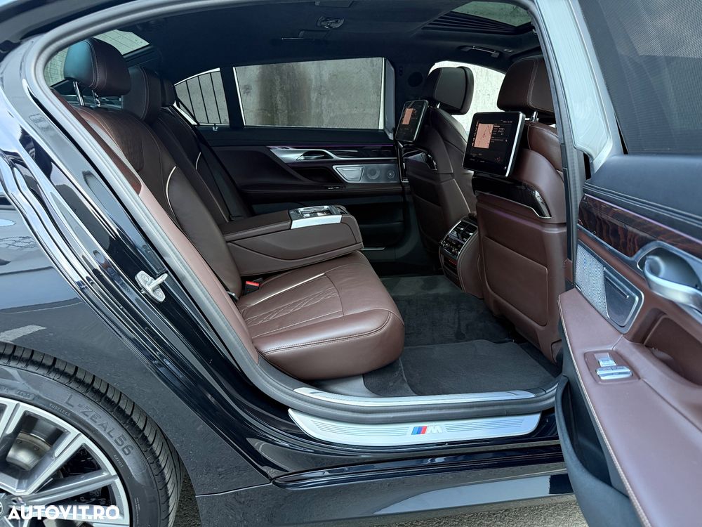 BMW Seria 7 740Ld xDrive MHEV - 24