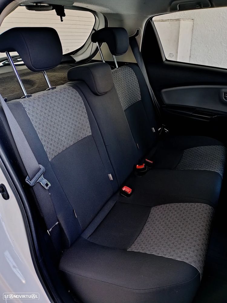 Toyota Yaris 1.33 VVT-i Multidrive S Comfort - 19