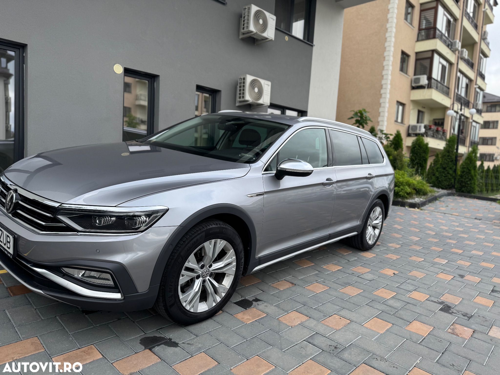 Volkswagen Passat Alltrack 2.0 TDI DSG 4Motion - 1