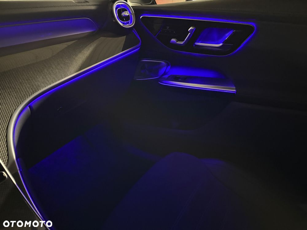 Mercedes-Benz GLC - 13