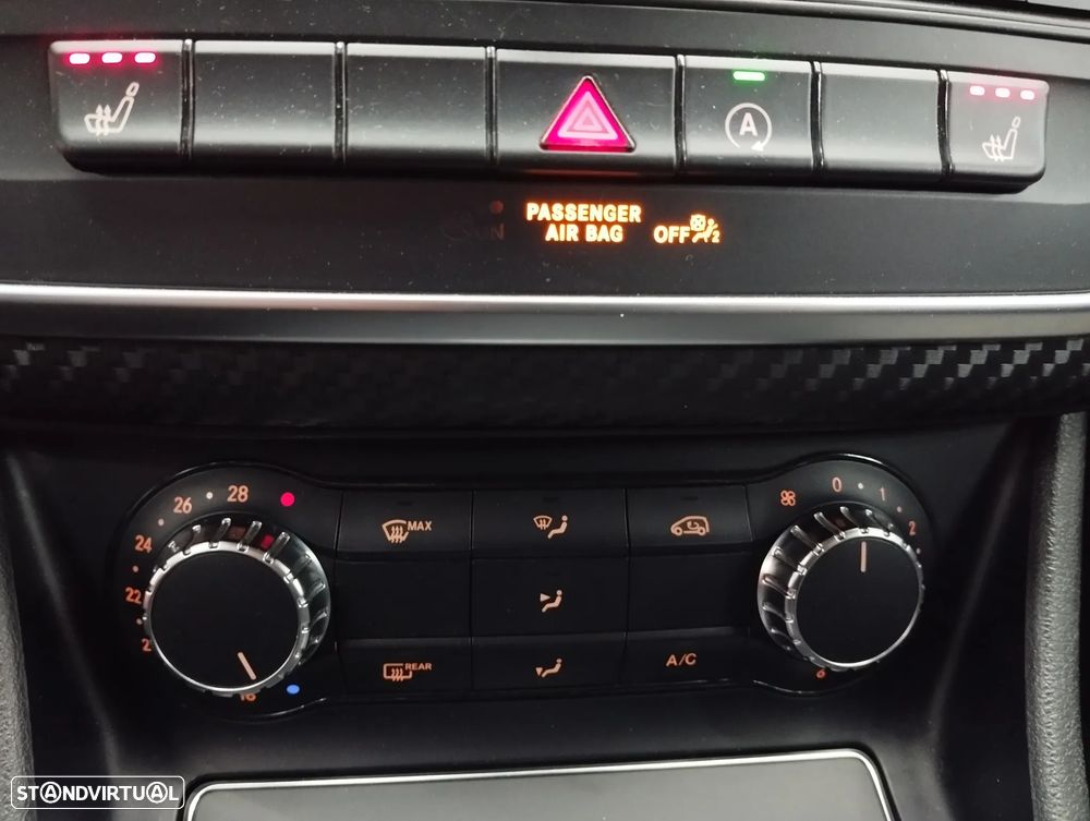 Mercedes-Benz GLA 180 d - 29