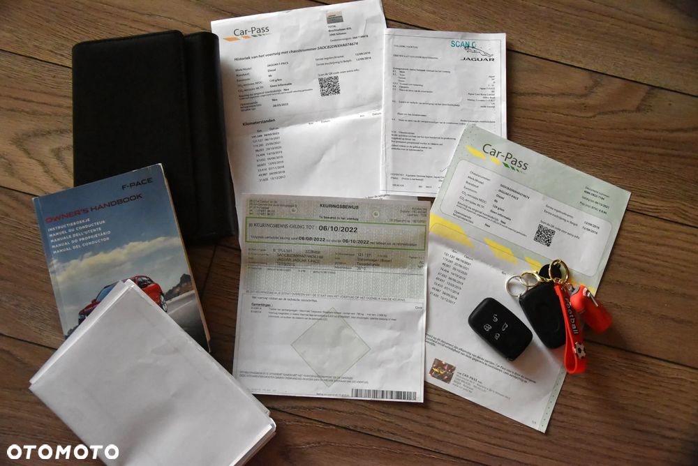 Jaguar F-Pace 2.0 i4D AWD R-Sport - 35