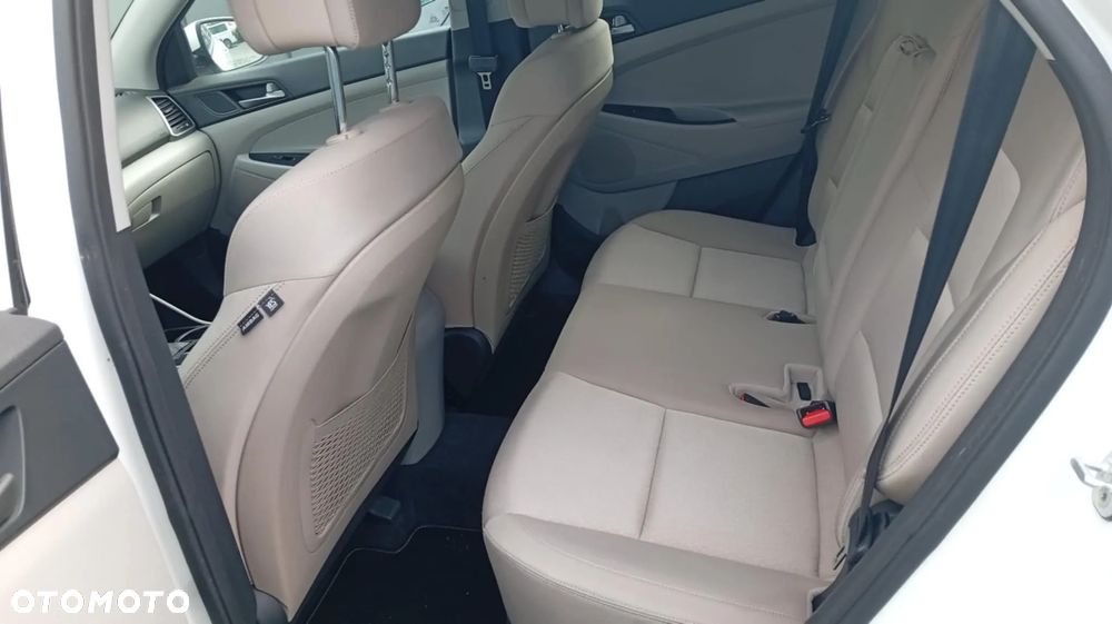 Hyundai Tucson - 10