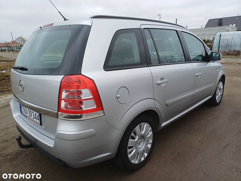 Opel Zafira 1.8 Edition Plus - 3