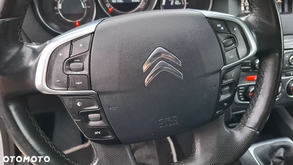 Citroën C4 1.6 VTi Equilibre - 16