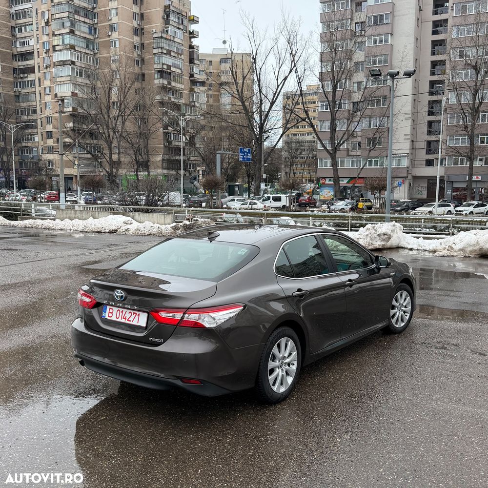 Toyota Camry 2.5 Dynamic - 10