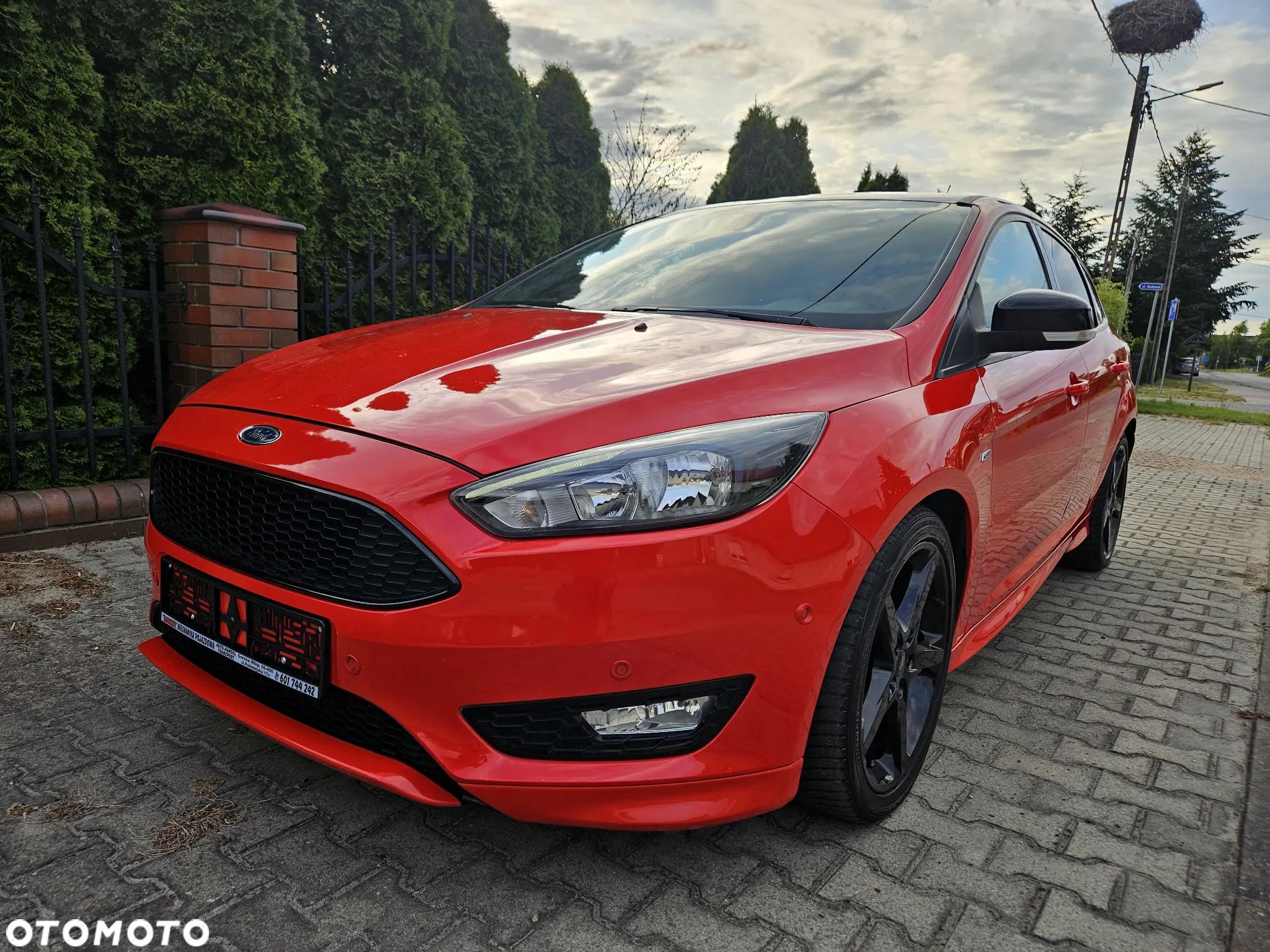 Ford Focus 1.0 EcoBoost Hybrid ST-LINE - 1