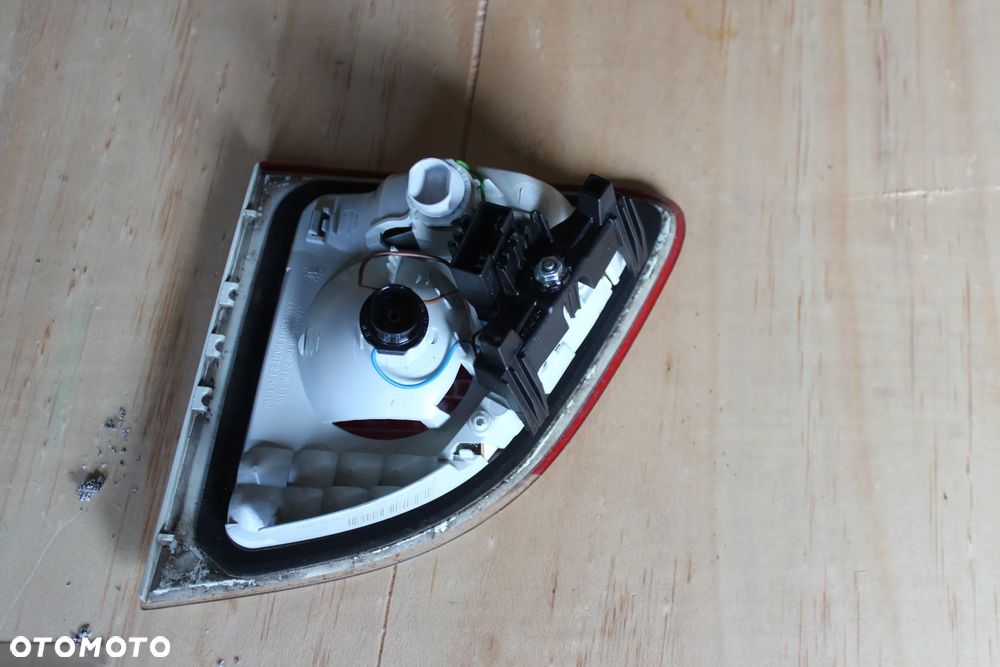 LAMPA TYLNA LEWA BMW 5 KOMBI E61 LCI LED EU 7177697 2009 - 3