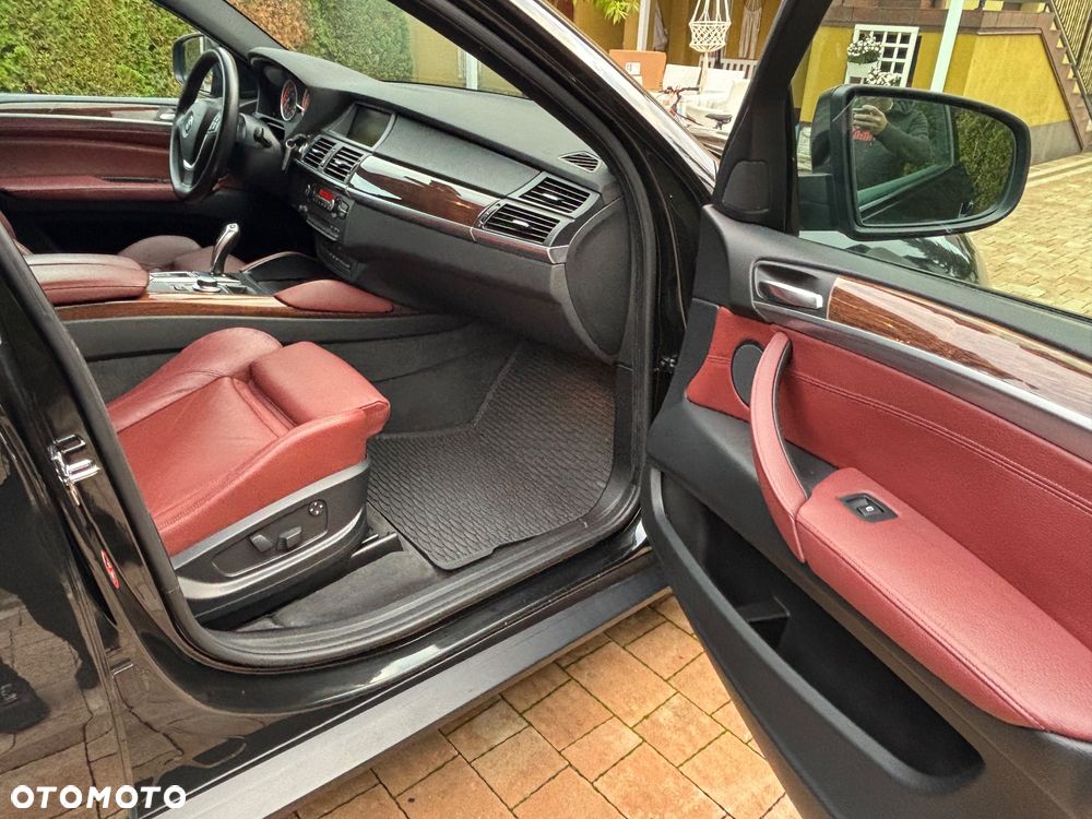 BMW X6 - 25