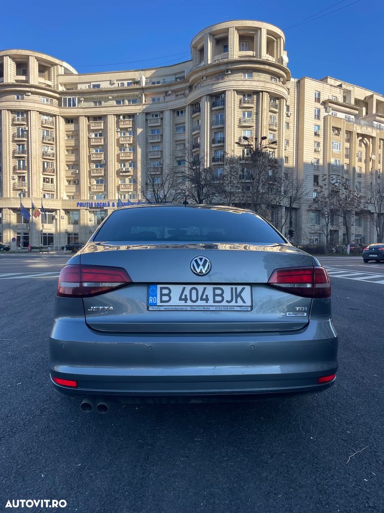 Volkswagen Jetta 2.0 TDI DSG Comfortline - 7