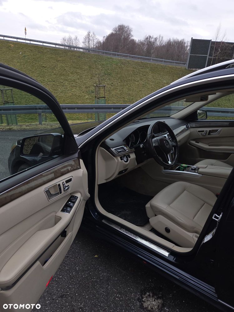 Mercedes-Benz Klasa E 350 4Matic 7G-TRONIC - 9