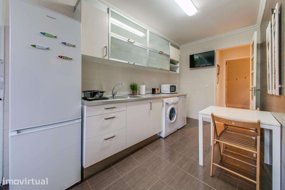 Quarto - localizado em Roma-Areeiro Lisbon - Grande imagem: 5/13