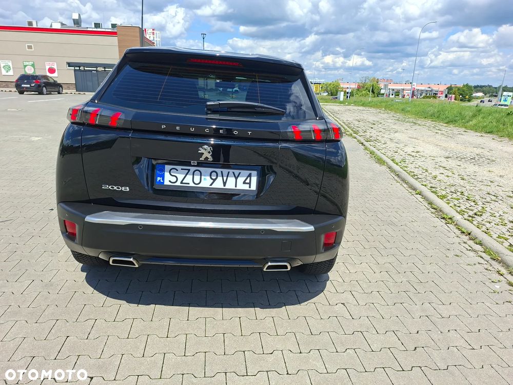 Peugeot 2008 - 10