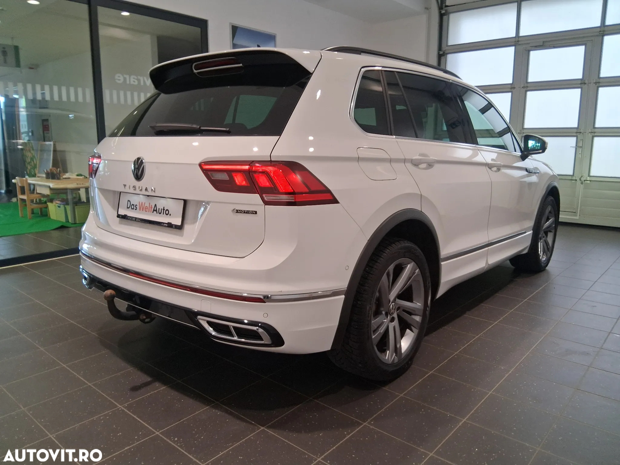 Volkswagen Tiguan 2.0 TDI SCR DSG 4Motion R-Line - 9