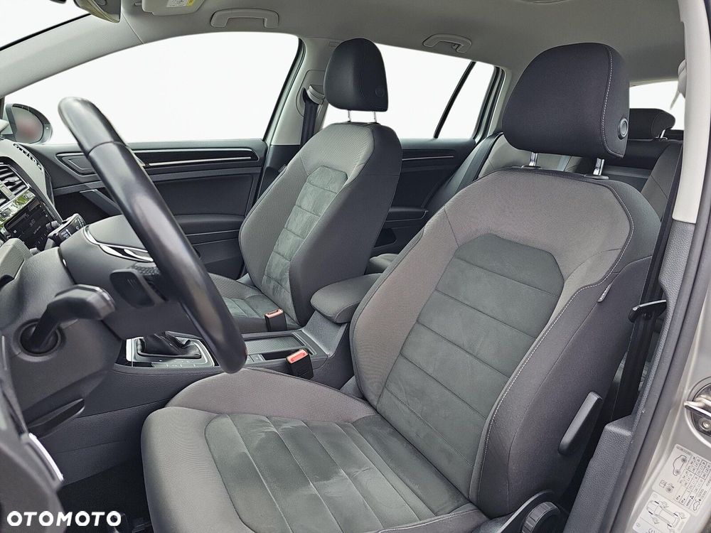 Volkswagen Golf - 14
