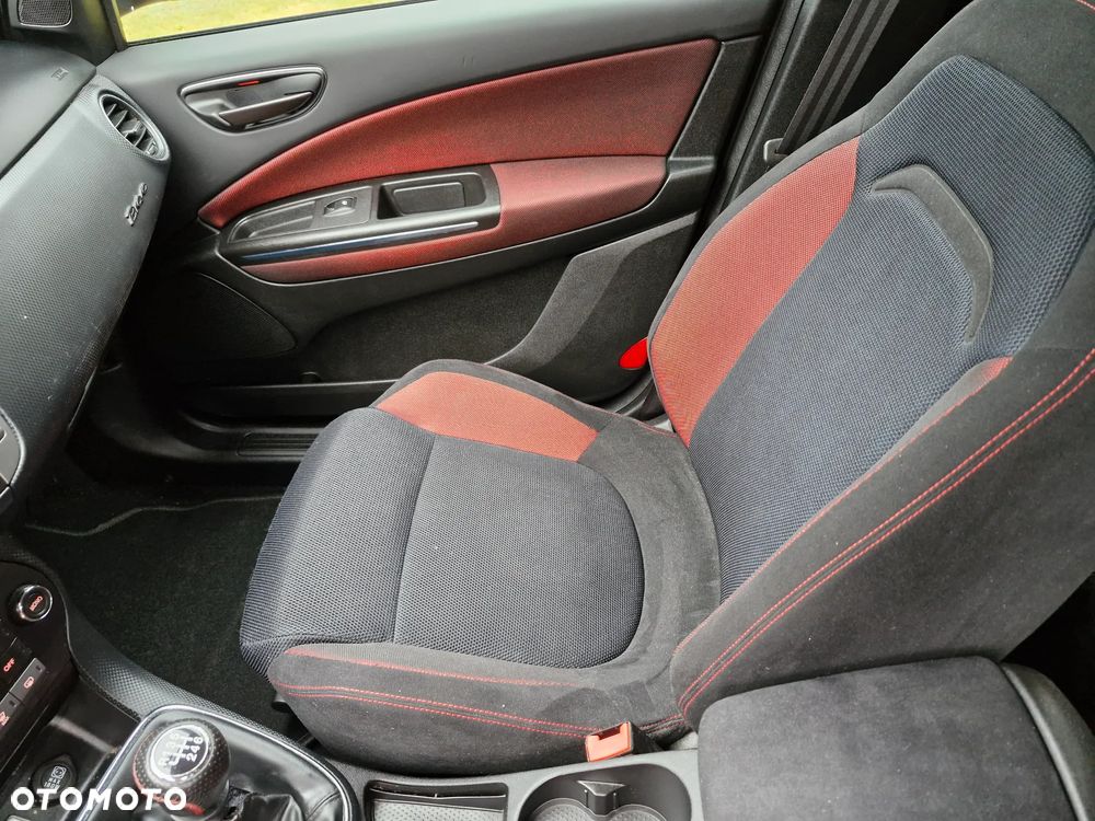 Fiat Bravo 1.4 T-JET 16V Street - 22