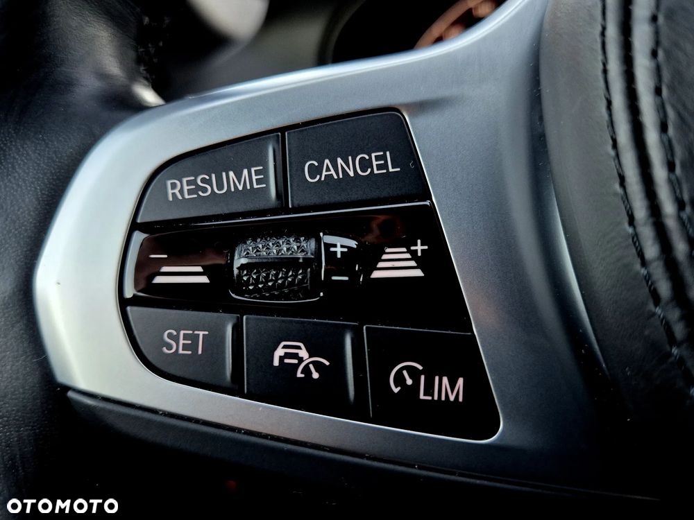 BMW Seria 5 ver-530e-xdrive-phev-m-sport - 15