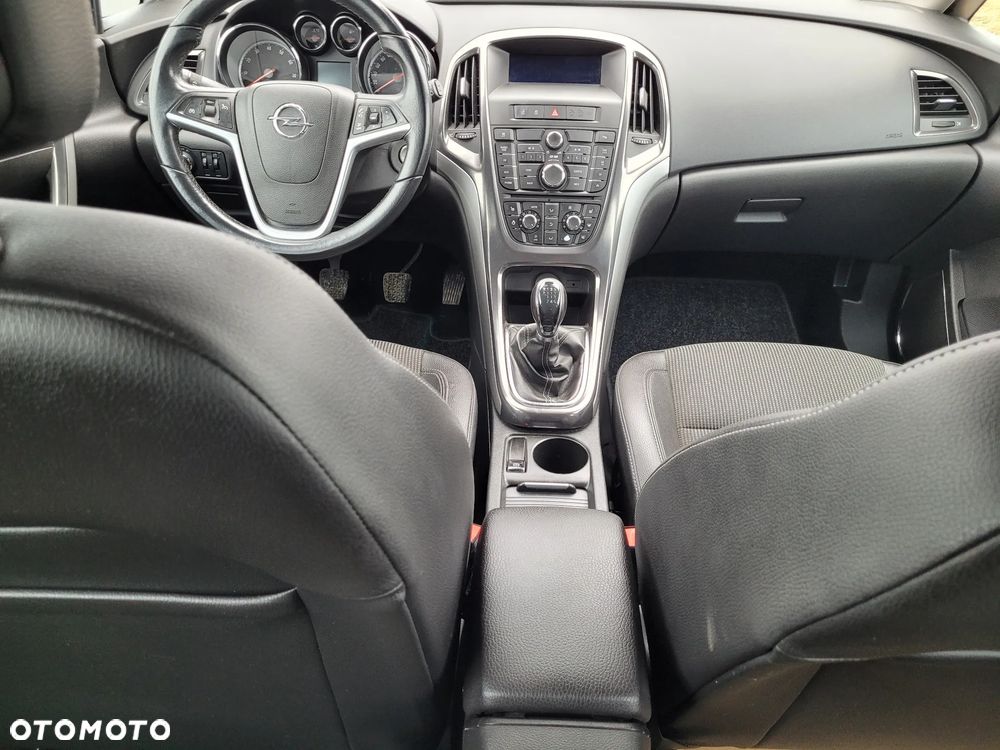 Opel Astra 1.4 Turbo Cosmo - 19